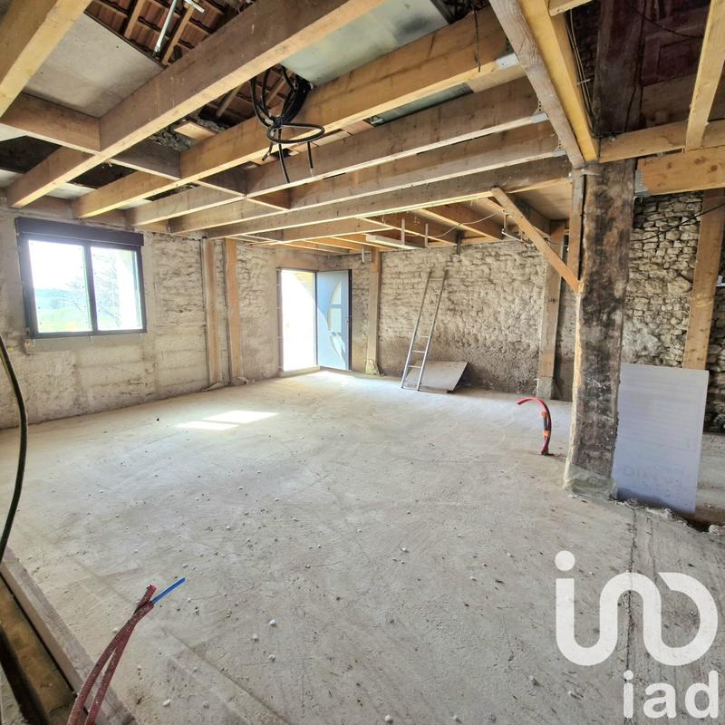 Maison - 268 m² - 4 pièces