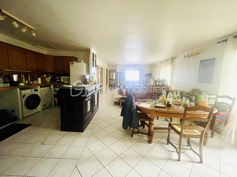 Appartement - 100 m² - 4 pièces