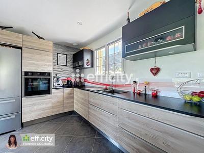 Maison - 193 m² - 4 pièces