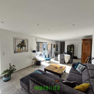 Maison - 118 m² - 5 pièces