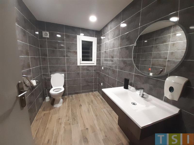 Immeuble de bureaux - 1 300 m² - 2 pièces