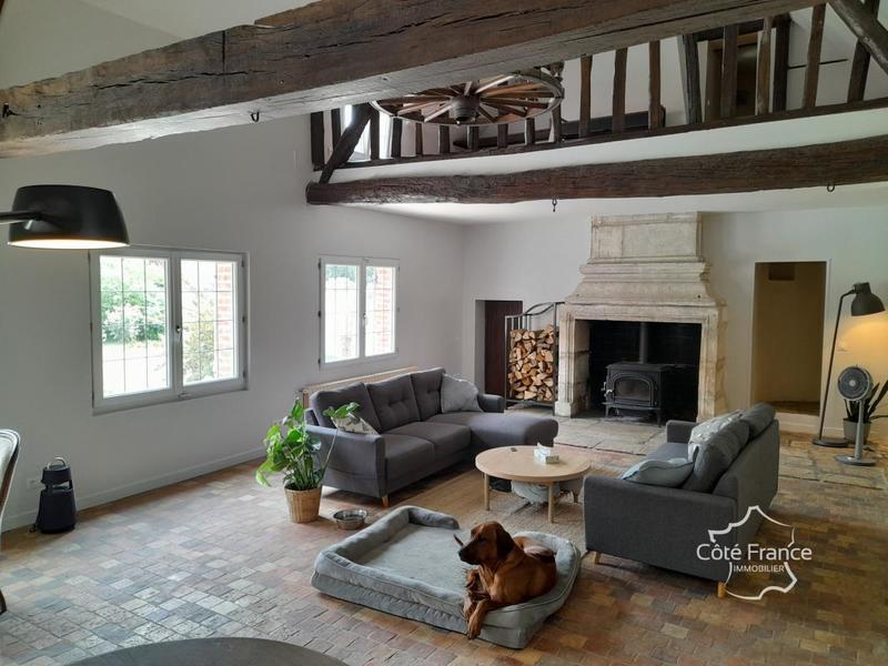 Propriété - 200 m² - 6 pièces