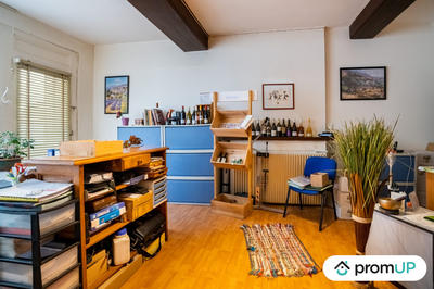 Maison - 240 m² - 6 pièces