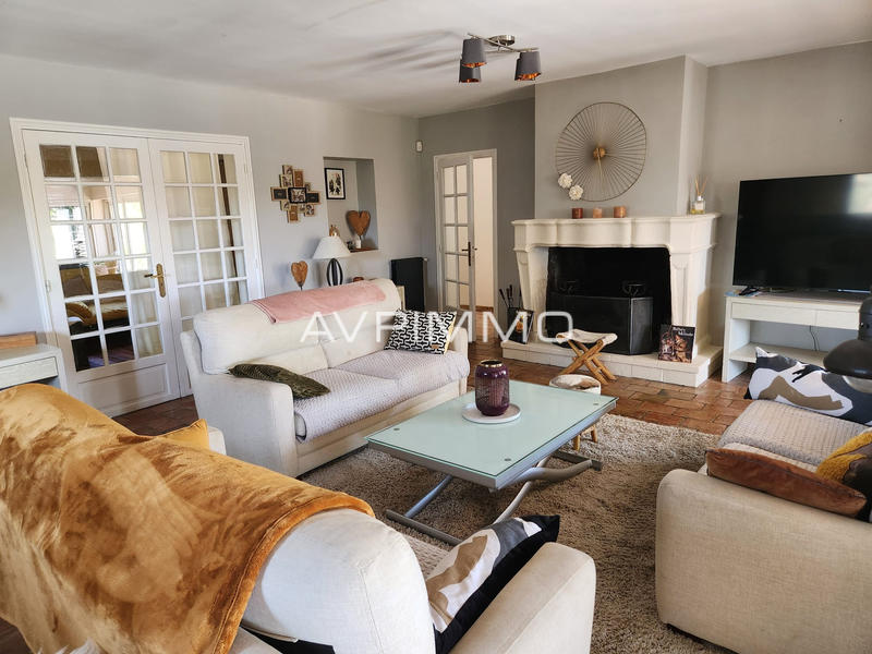 Villa - 174 m² - 6 pièces