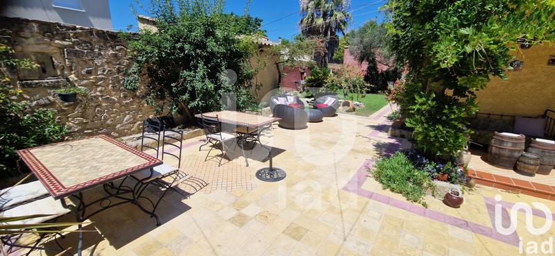 Maison - 270 m² - 14 pièces