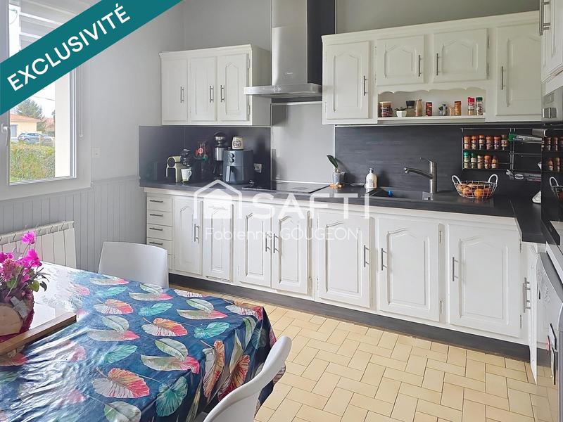 Maison de village - 147 m² - 8 pièces