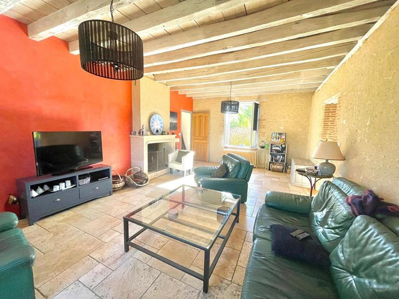 Maison - 214 m² - 5 pièces