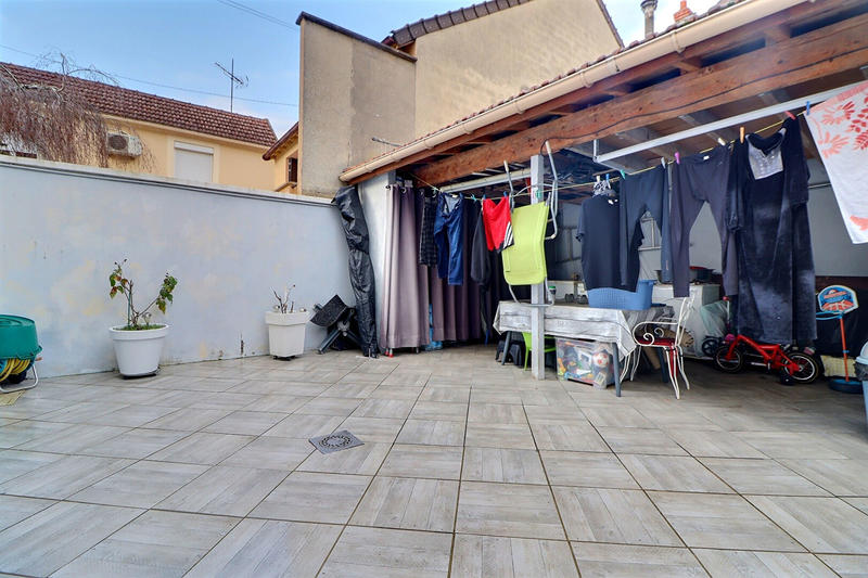 Maison - 86 m² - 5 pièces