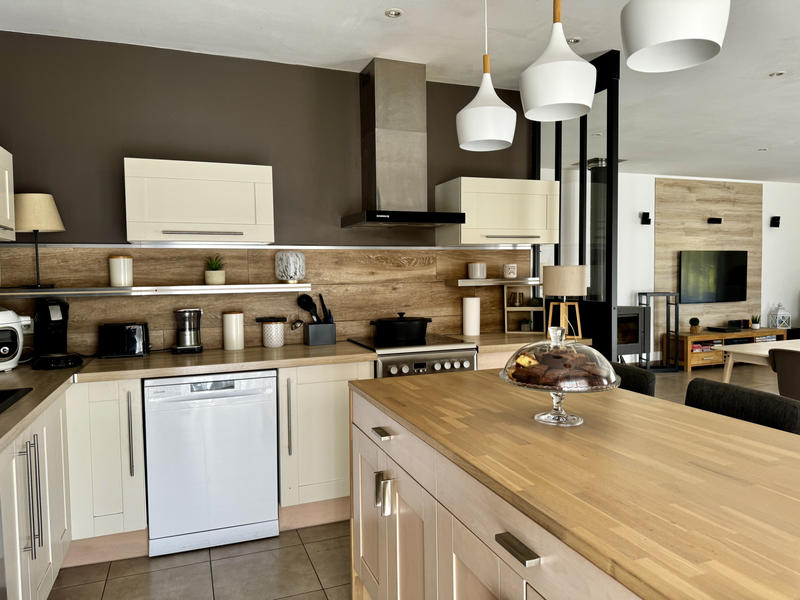 Maison - 149 m² - 6 pièces