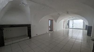 Local commercial - 160 m² - 3 pièces