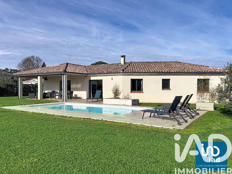 Maison - 136 m² - 8 pièces