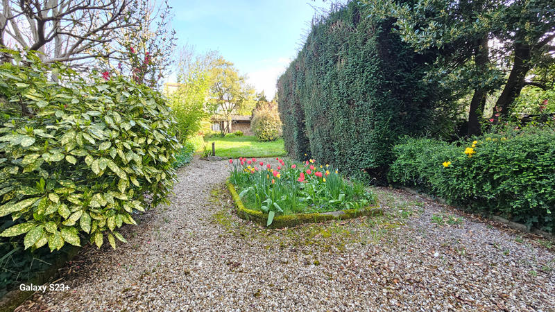 Maison - 195 m² - 9 pièces