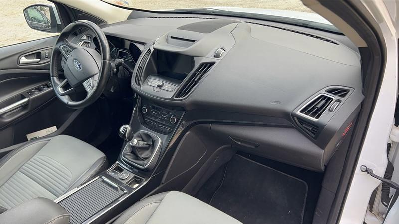 Ford Kuga 2.0 TDCi 150 Titanium - Toit ouvrant