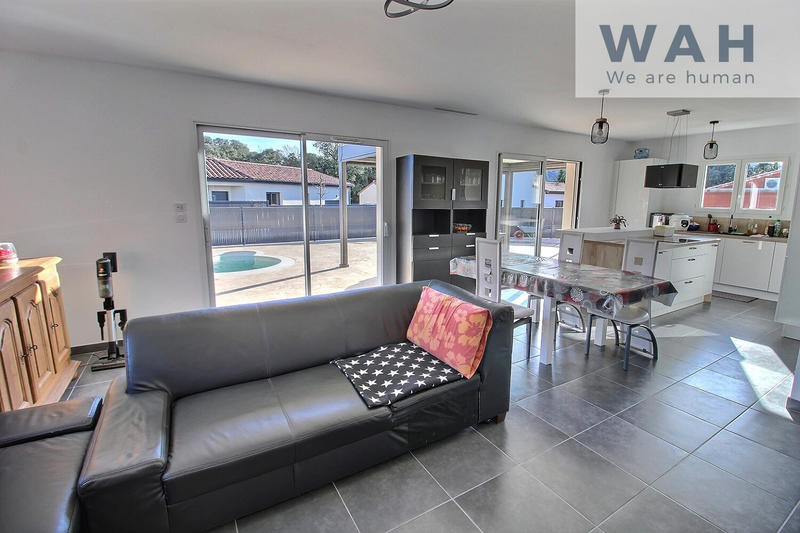 Maison - 90 m² - 4 pièces