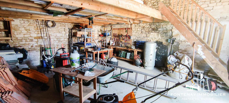 Maison - 202 m² - 8 pièces