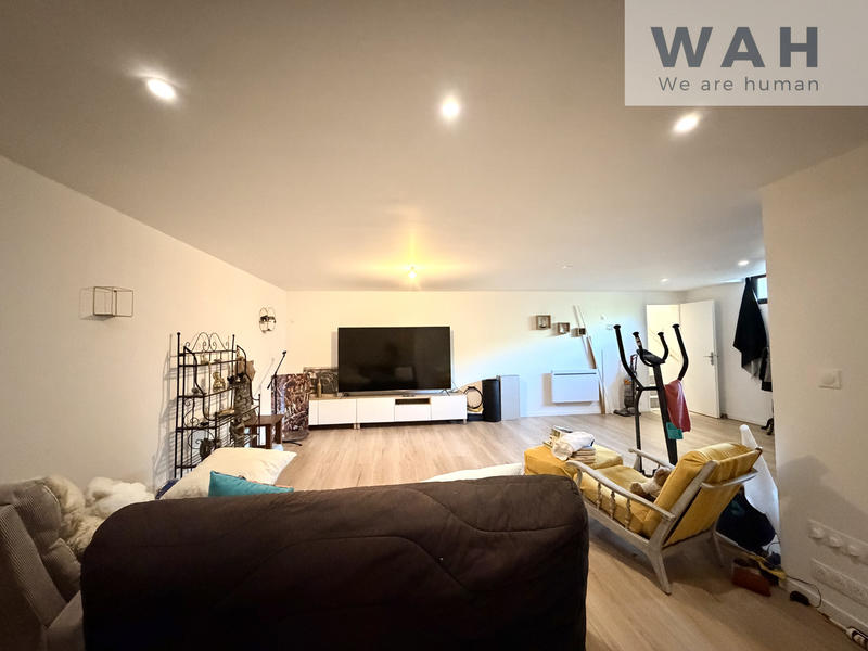 Maison - 218 m² - 5 pièces