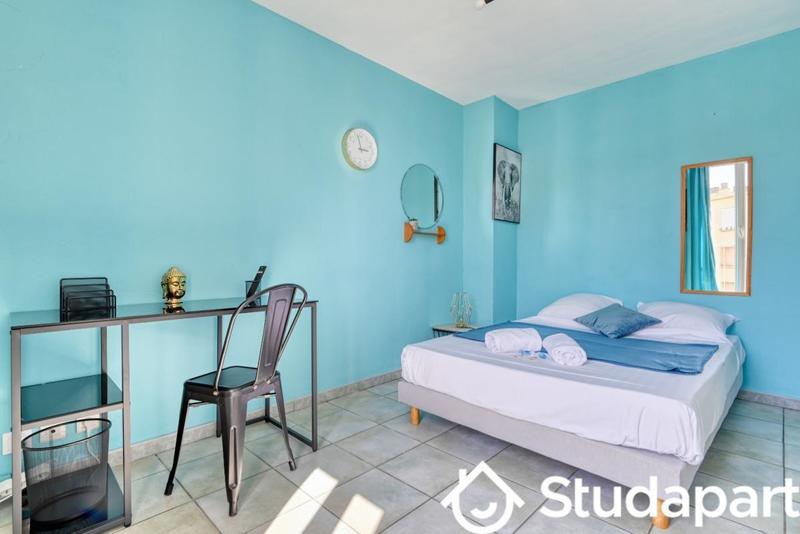 Chambre - 9 m² - 1 pièce