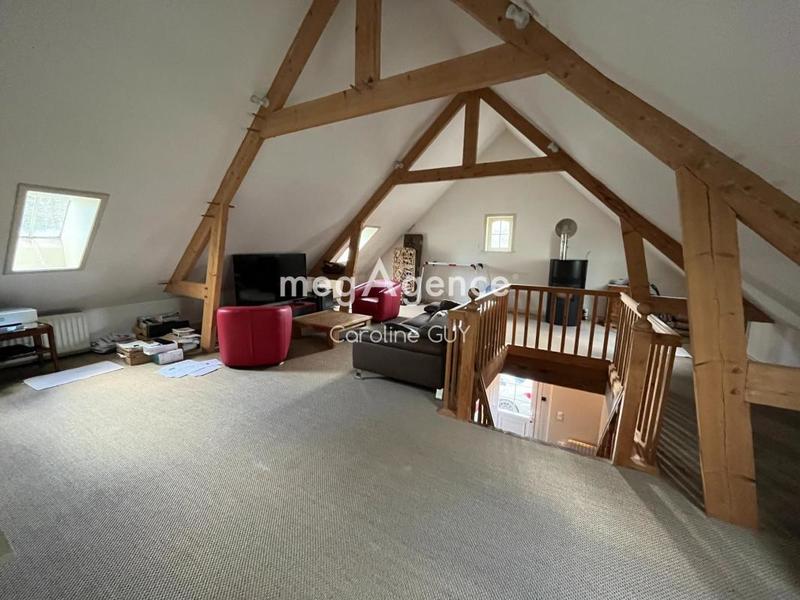 Maison - 267 m² - 11 pièces