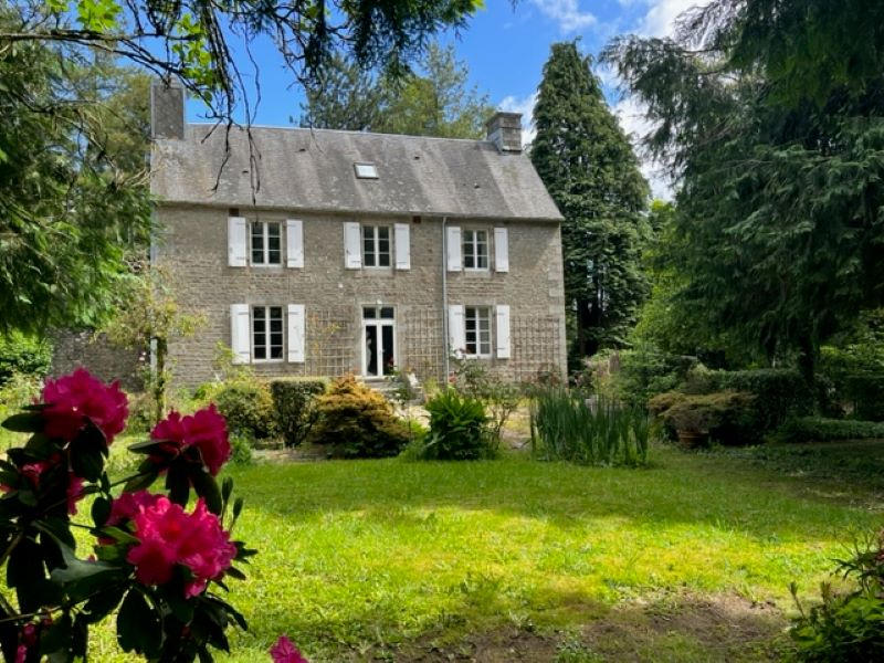 Maison - 177 m² - 7 pièces