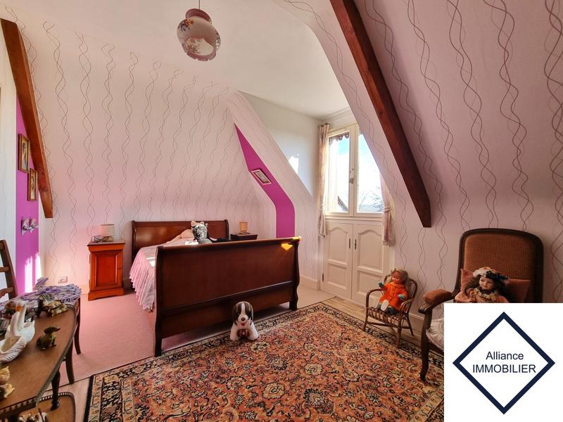 Maison - 151 m² - 7 pièces