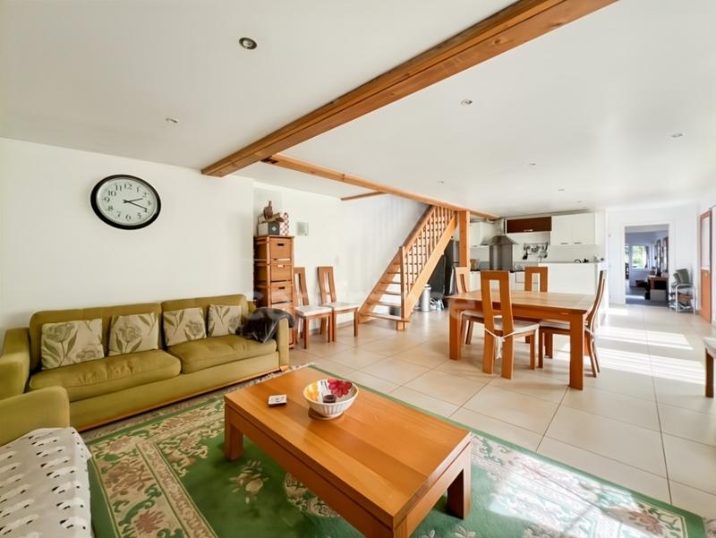 Propriété - 690 m² - 27 pièces