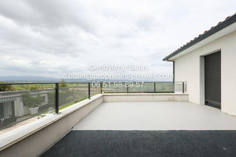 Villa - 260 m² - 7 pièces