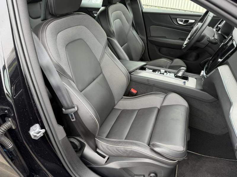 Volvo V60 2.0d 197 r-design bva8