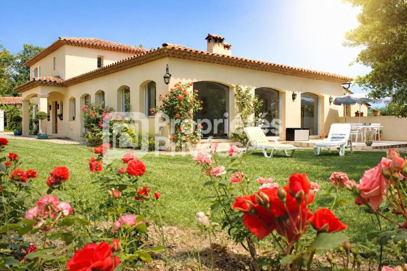 Maison - 324 m² - 5 pièces