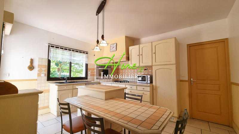 Maison - 151 m² - 6 pièces