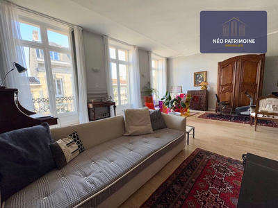 Appartement - 111 m² - 4 pièces