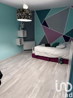 Maison - 277 m² - 7 pièces