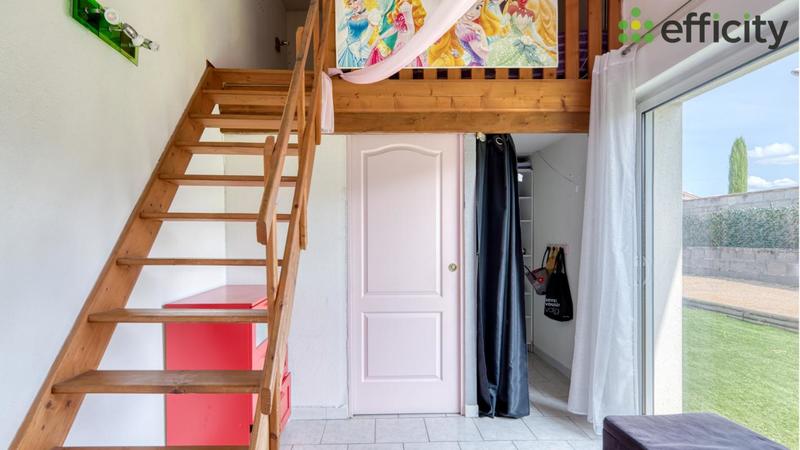 Maison - 264 m² - 8 pièces