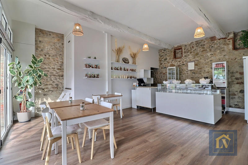 Immeuble - 200 m² - 6 pièces