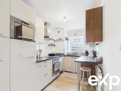 Appartement - 85 m² - 5 pièces