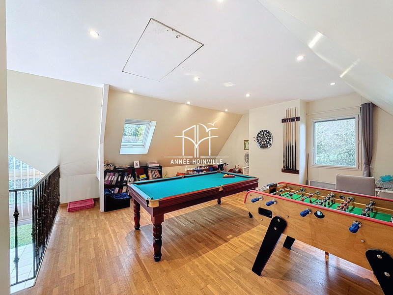 Villa - 177 m² - 6 pièces