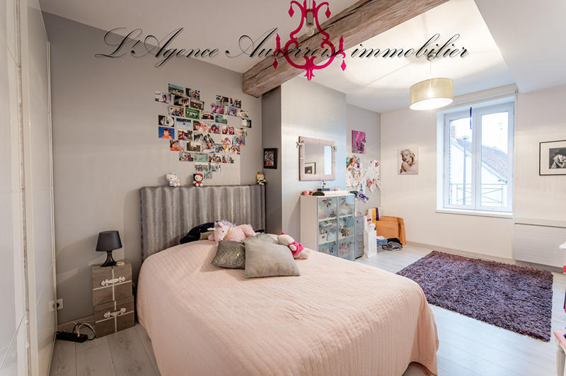 Maison - 314 m² - 8 pièces