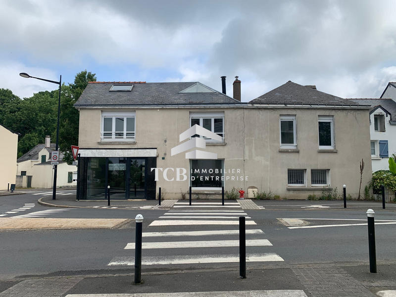 Local commercial - 358 m²