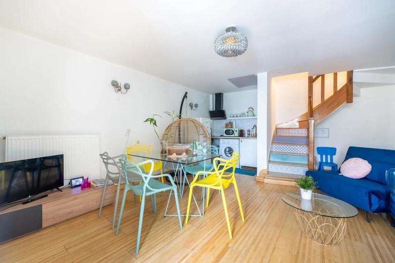 Maison - 178 m² - 8 pièces