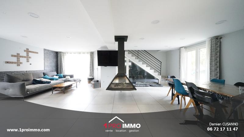 Maison - 185 m² - 6 pièces