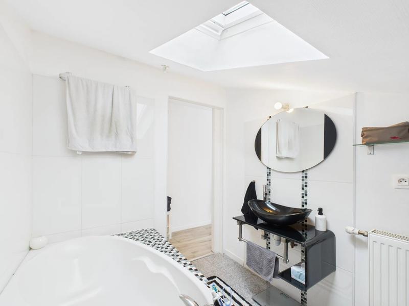 Appartement - 85 m² - 5 pièces