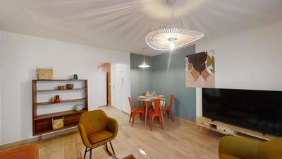 Appartement - 85 m² - 5 pièces