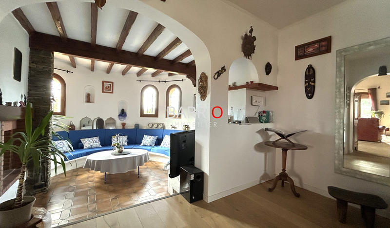 Villa - 226 m² - 8 pièces