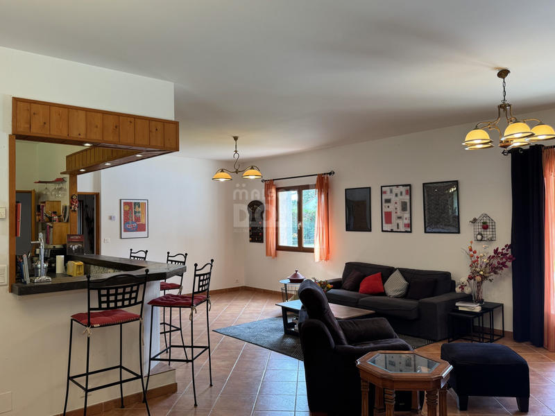 Maison - 186 m² - 7 pièces