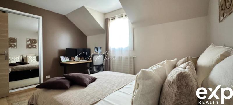 Maison - 212 m² - 8 pièces