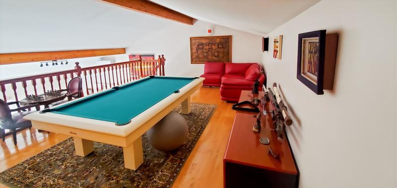 Villa - 242 m² - 7 pièces