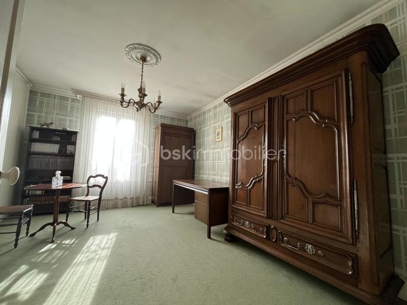 Maison - 308 m² - 9 pièces