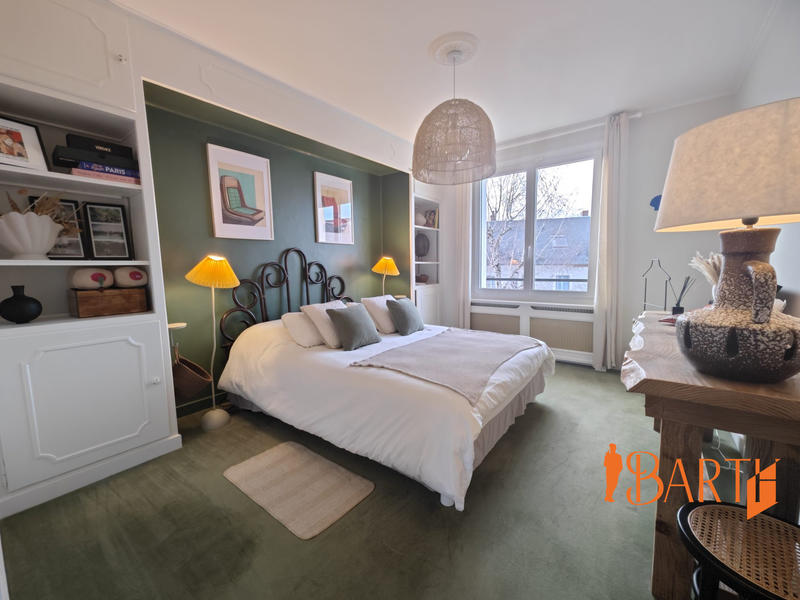 Maison - 325 m² - 4 pièces