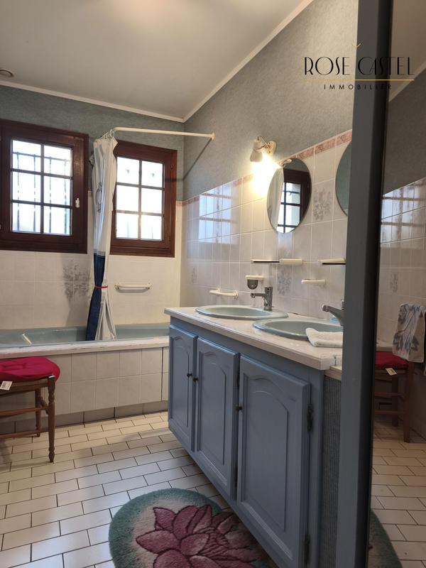 Maison - 138 m² - 5 pièces