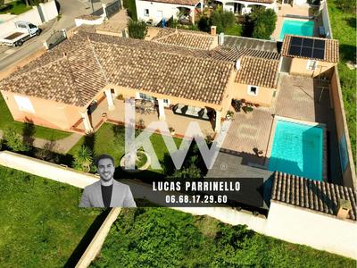 Maison - 176 m² - 7 pièces