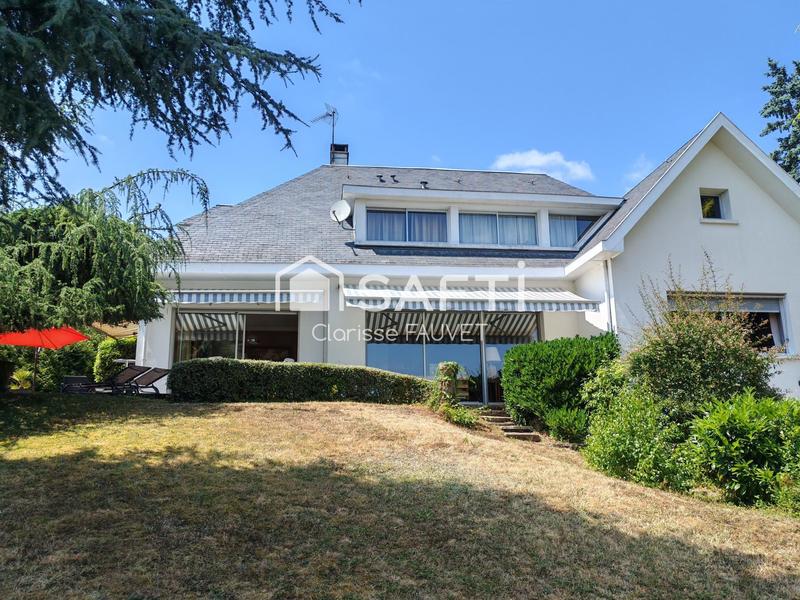 Villa - 200 m² - 6 pièces